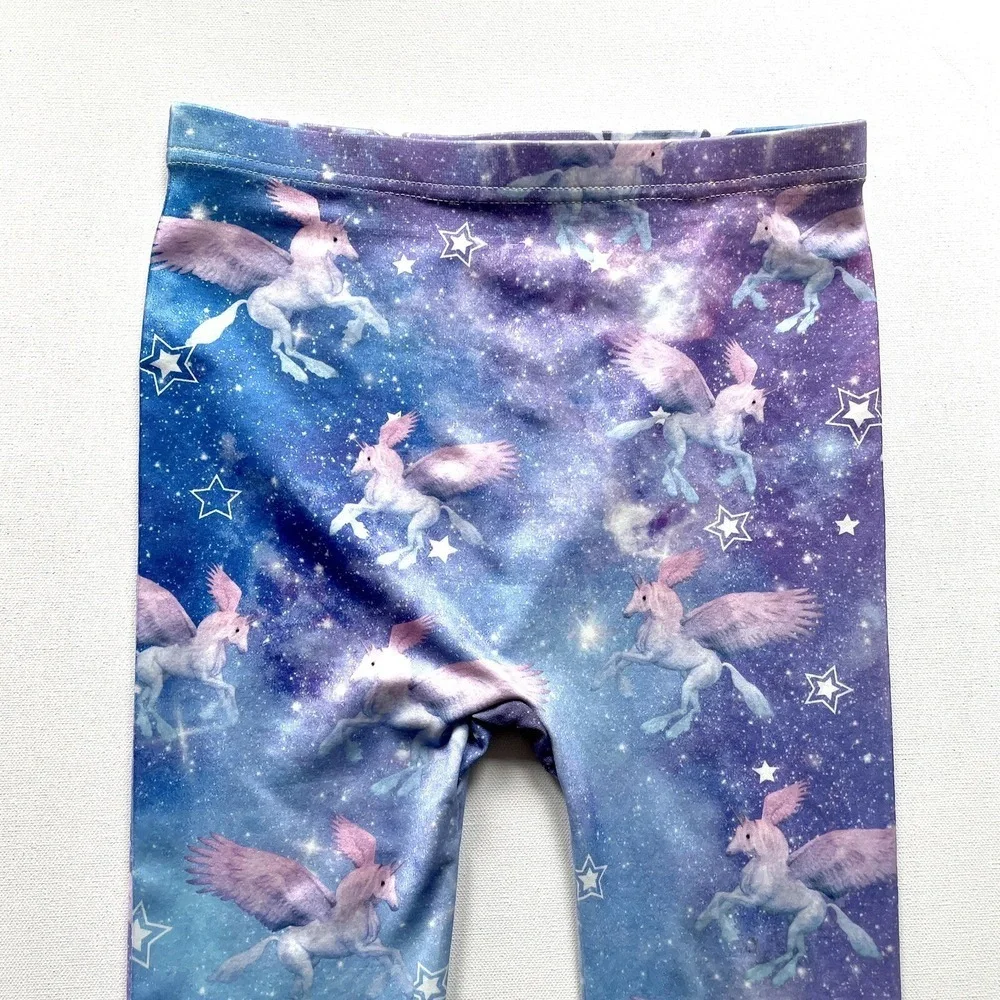 Capelli Girls M/L Blue Purple Unicorn Pegasus Fantasy Print Stretch Leggings Fit
